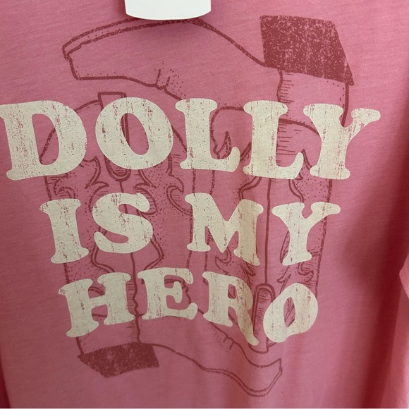 Women’s Southern Fried Design Barn Dolly Is My Hero T-shirt. Size Large NWT - Picture 2 of 6